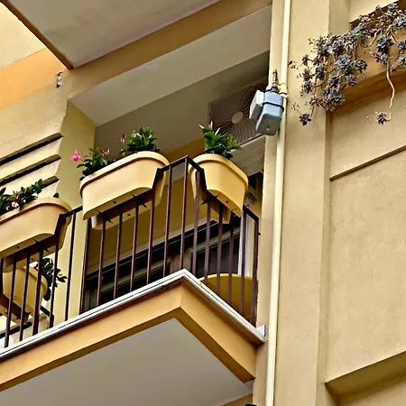 Eccelsobarese Boutique - Station Area 4*